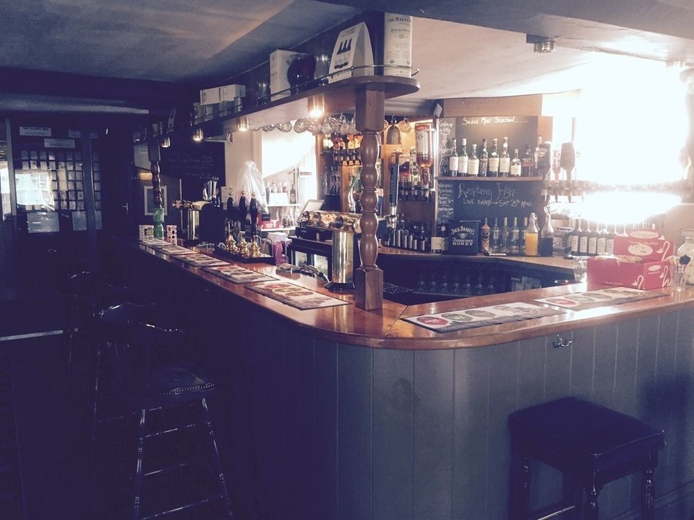 The Globe Inn Buckfastleigh Buitenkant foto