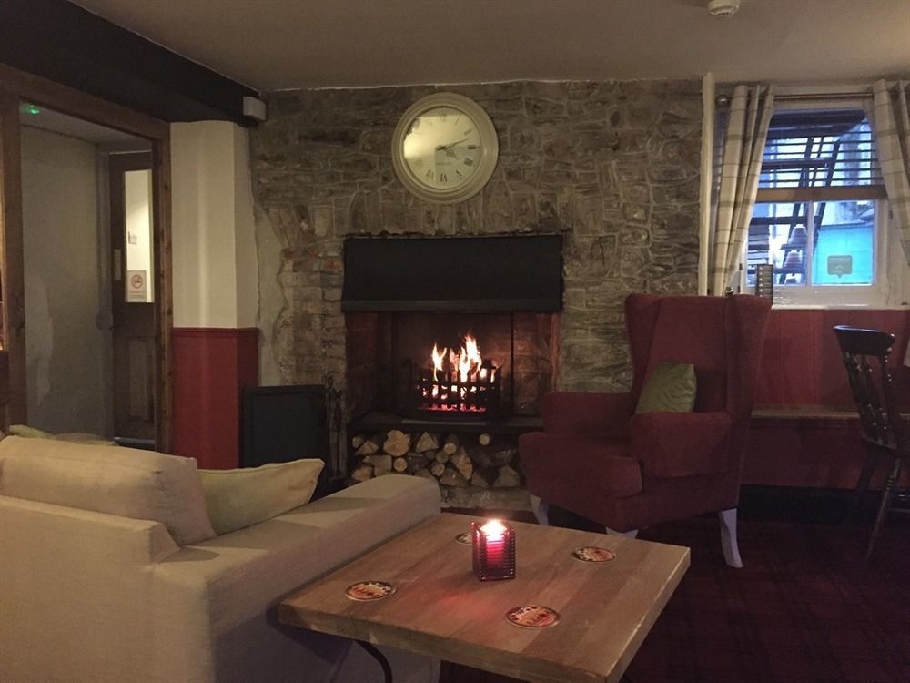 The Globe Inn Buckfastleigh Buitenkant foto